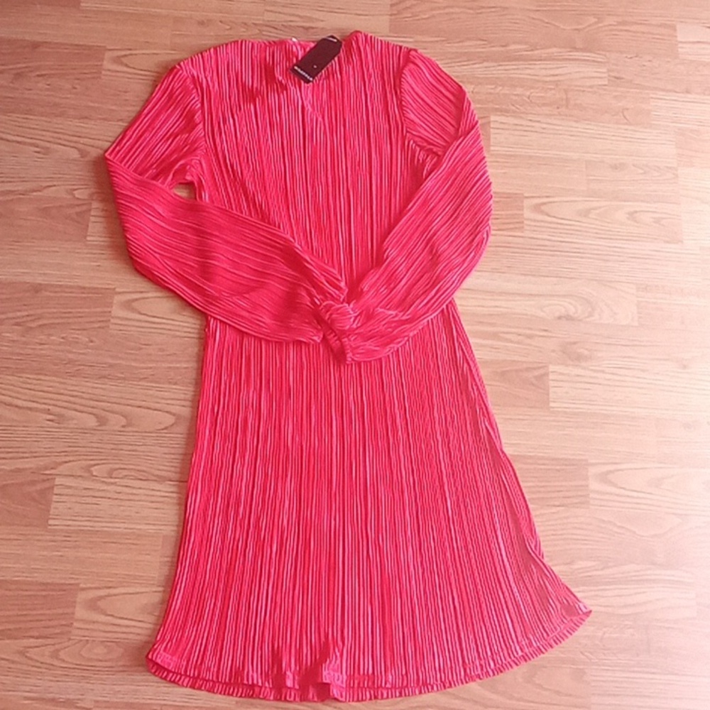 NWT ladies red dress by Wrapper.sz S. M - Picture 8 of 8